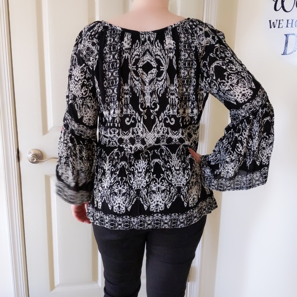 🔥Soft Surroundings Black White and Red Boho Tunic with Flare Sleeved Small - Picture 3 of 12